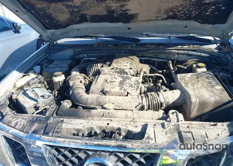 2009 Nissan Frontier Crew Cab Se/Le/Nismo z USA, uszkodzony, nr VIN 1N6AD07U79C420767